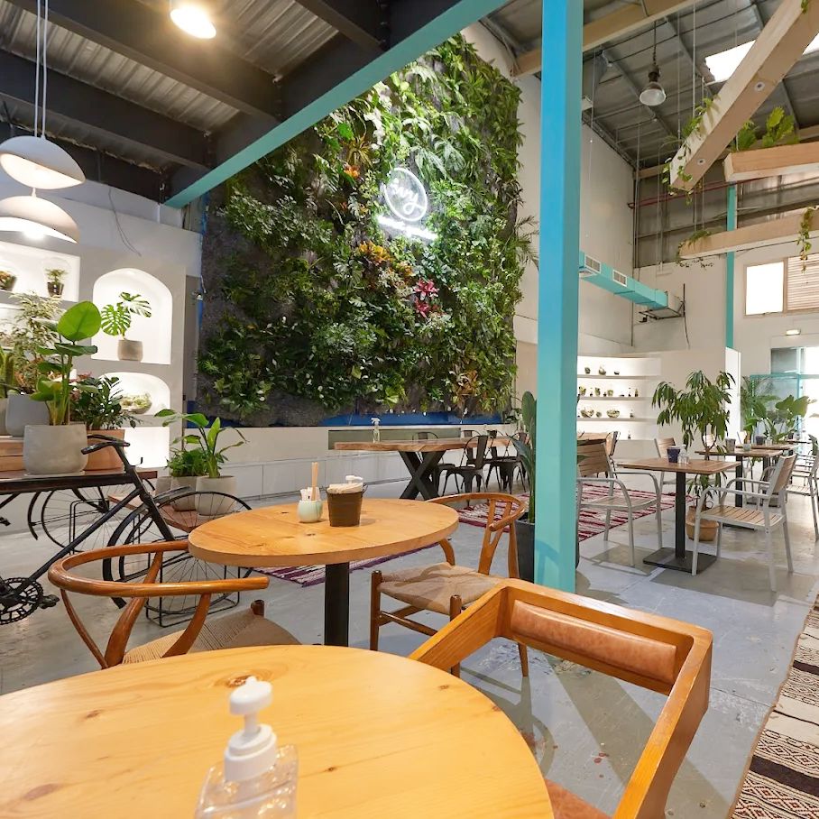 Ivy's secret garden  Free Workspace Product Image